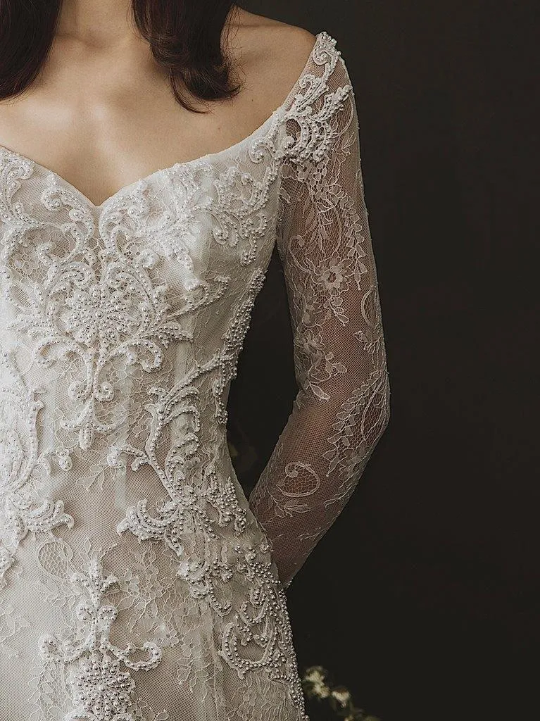 Long Sleeves Sheath Wedding Dresses Lace Appliqued Gowns TN236